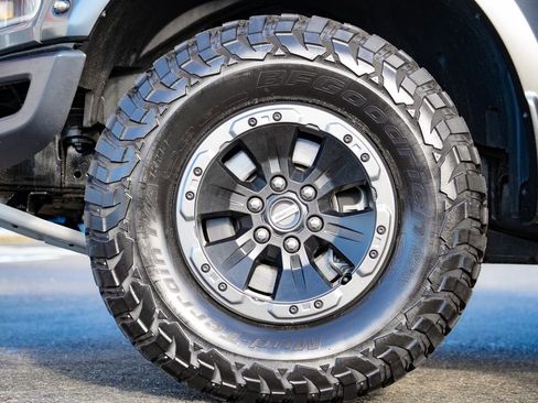 Used 2018 Ford F150 Raptor w/ Equipment Group 802A Luxury image 10