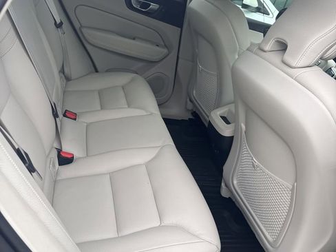 Used 2024 Volvo XC60 B5 Plus w/ Protection Package Premier image 5