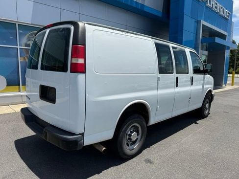 Used 2013 Chevrolet Express 2500 RWD image 8