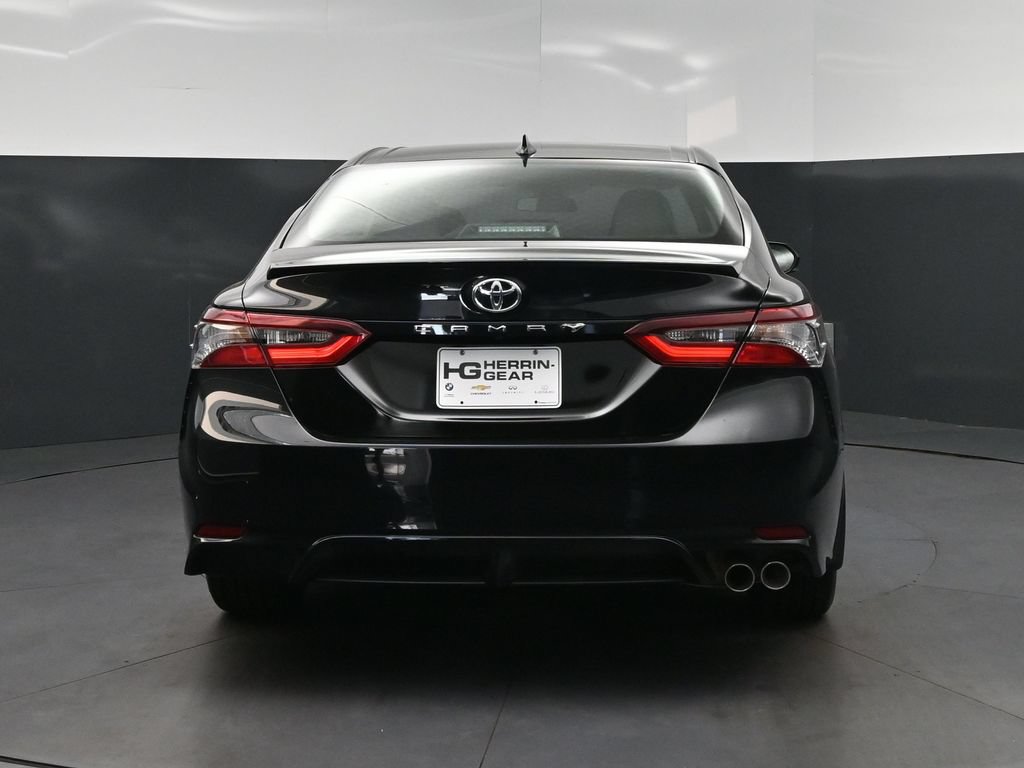 Used 2023 Toyota Camry SE FWD image 6