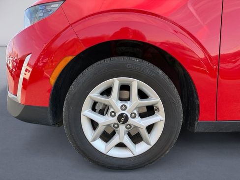 Used 2024 Kia Soul LX w/ Option Group 015 image 9
