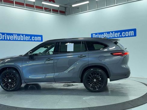 Used 2025 Toyota Highlander XSE AWD/4WD image 5