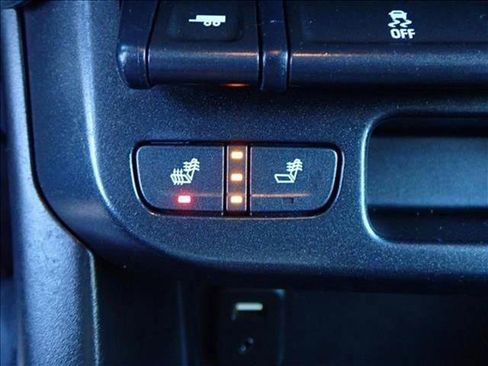 Used 2018 Chevrolet Colorado Z71 image 19