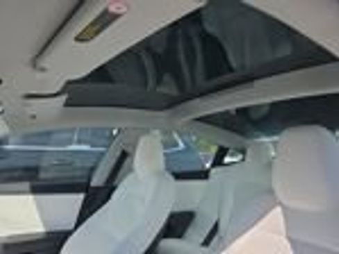 Used 2024 Tesla Model 3 Standard Range RWD image 9