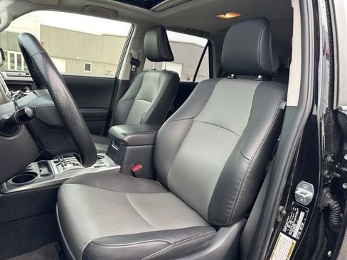 Used 2024 Toyota 4Runner SR5 Premium w/ Moonroof Package image 28