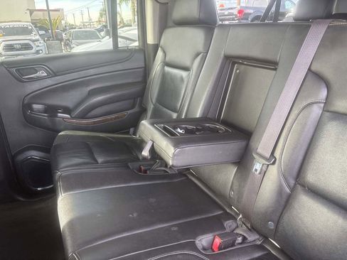 Used 2015 Chevrolet Suburban LT image 28