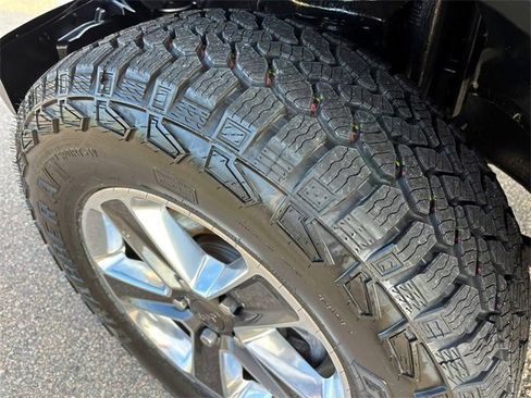 Used 2022 Jeep Wrangler Unlimited Sahara image 8