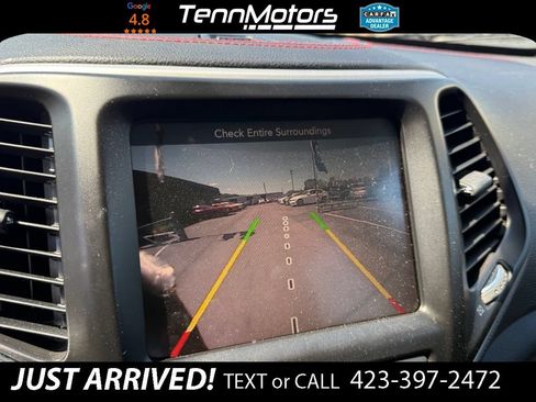Used 2015 Jeep Cherokee Trailhawk w/ Comfort/Convenience Group AWD/4WD image 22