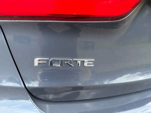 Used 2016 Kia Forte LX FWD image 14
