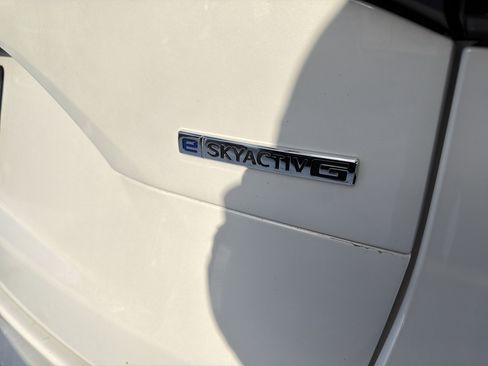 Used 2025 MAZDA CX-90 3.3 Turbo w/ Select Package image 8