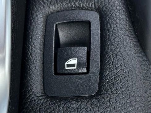 Used 2013 BMW 335i xDrive Sedan image 31