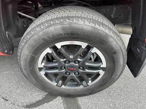 Used 2024 Toyota Tacoma TRD Sport w/ TRD Sport Upgrade Package AWD/4WD image 10