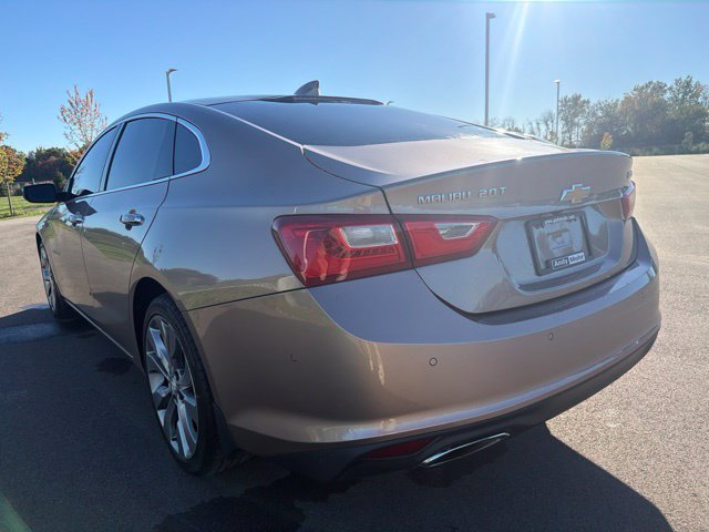 Used 2018 Chevrolet Malibu Premier w/ Premier Sun and Wheel Package FWD image 12