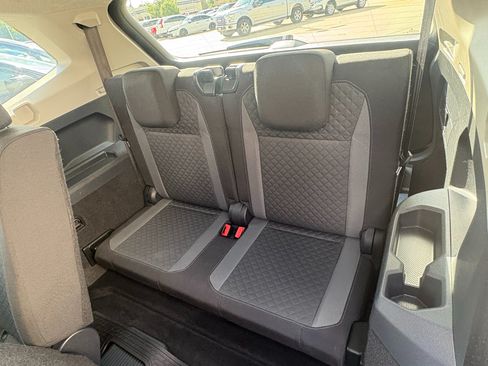 Used 2018 Volkswagen Tiguan S FWD image 23