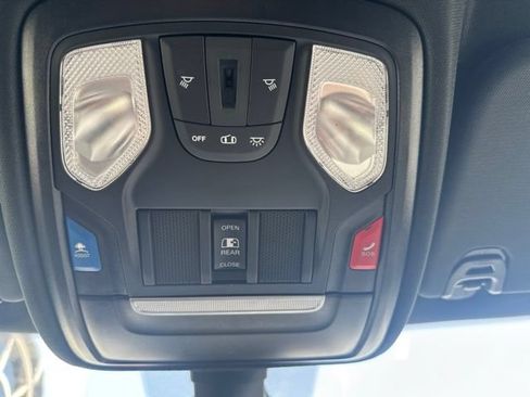 Used 2023 RAM 1500 Big Horn AWD/4WD image 26