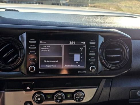 Used 2021 Toyota Tacoma SR image 16