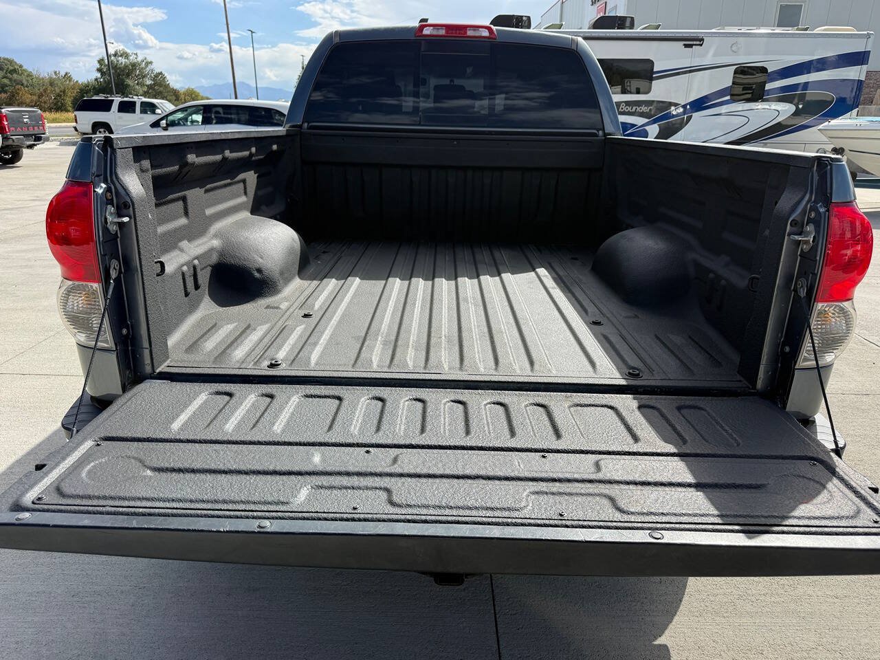 Used 2008 Toyota Tundra SR5 AWD/4WD image 9
