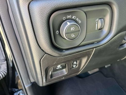 Used 2022 RAM 1500 Lone Star image 31