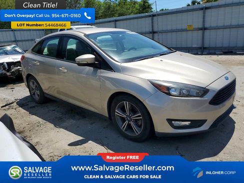 Used 2017 Ford Focus SE FWD image 5