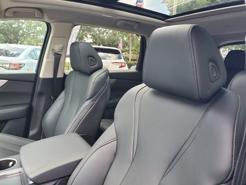 Certified 2024 Acura MDX SH-AWD image 18
