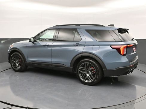 Used 2025 Ford Explorer ST w/ Sun And Sound Package image 29