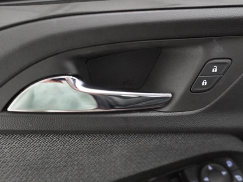 Used 2022 Chevrolet TrailBlazer LT w/ Convenience Package FWD image 14