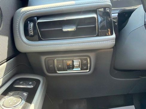 Used 2020 Lincoln Aviator Reserve w/ Elements Package Plus AWD/4WD image 33