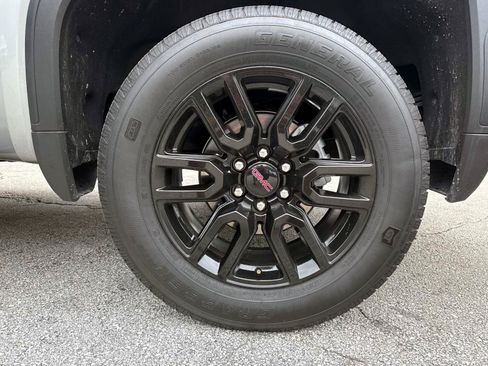 Used 2025 GMC Sierra 1500 Elevation w/ Elevation Premium Package RWD image 10