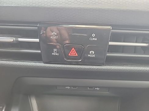 Used 2022 Volkswagen GTI Autobahn FWD image 22