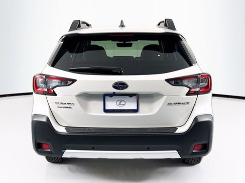 Used 2025 Subaru Outback Limited w/ Tech Package 3 AWD/4WD image 6