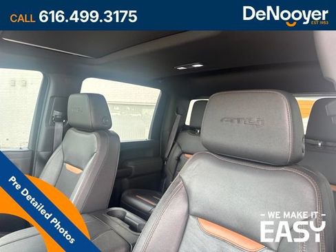 Used 2023 GMC Sierra 2500 AT4 w/ AT4 Premium Plus Package AWD/4WD image 9