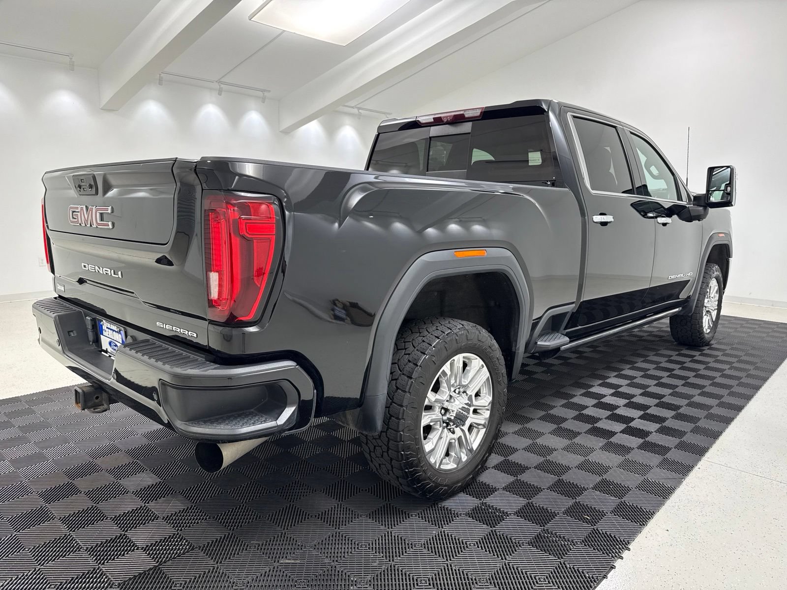 Used 2023 GMC Sierra 2500 Denali w/ Denali Ultimate Package AWD/4WD image 6