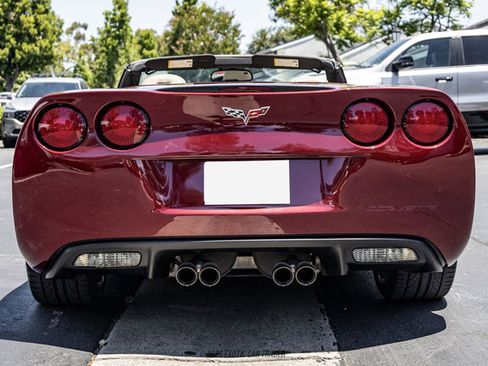 Used 2006 Chevrolet Corvette Convertible w/ Preferred Equipment Group RWD image 7