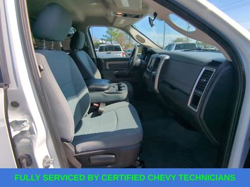 Used 2019 RAM 1500 Classic SLT image 44