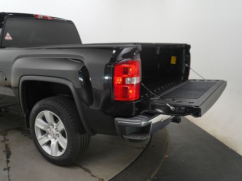 Used 2016 GMC Sierra 1500 SLE w/ SLE Value Package AWD/4WD image 9