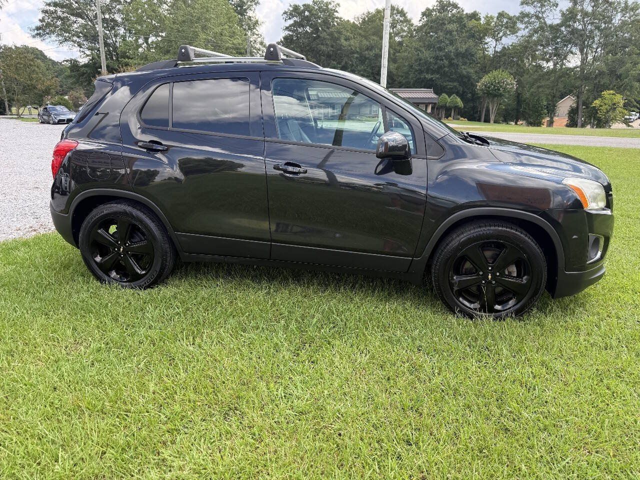 Used 2016 Chevrolet Trax LTZ w/ Midnight Edition FWD image 6