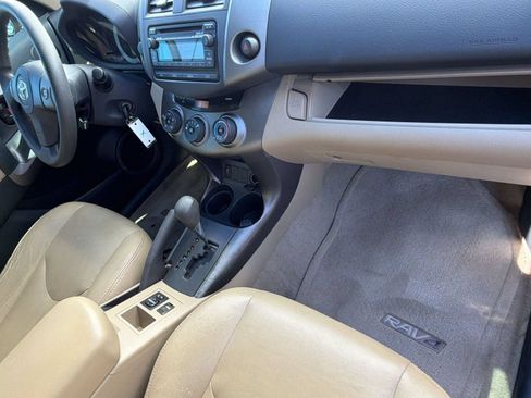 Used 2012 Toyota RAV4 FWD image 32
