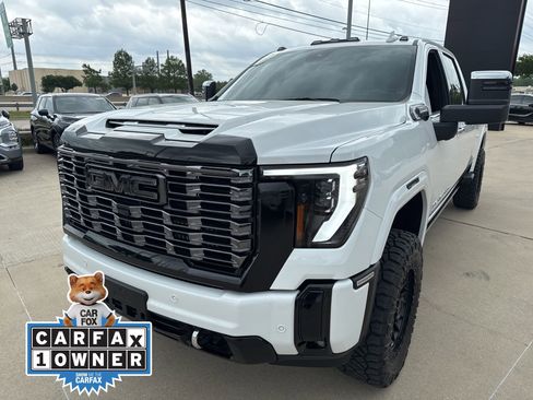 Used 2025 GMC Sierra 2500 Denali Ultimate AWD/4WD image 8