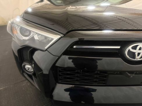 Certified 2024 Toyota 4Runner SR5 Premium w/ Moonroof Package image 4