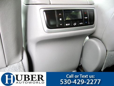 Used 2017 Toyota Highlander Limited AWD/4WD image 15