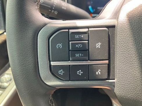 Used 2025 Ford F250 Lariat w/ Chrome Package AWD/4WD image 30