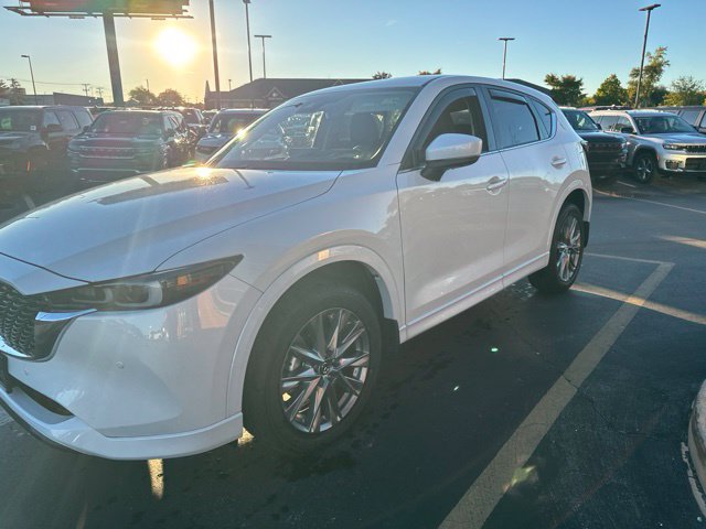 Used 2025 MAZDA CX-5 AWD 2.5 S w/ Premium Plus Pkg image 4