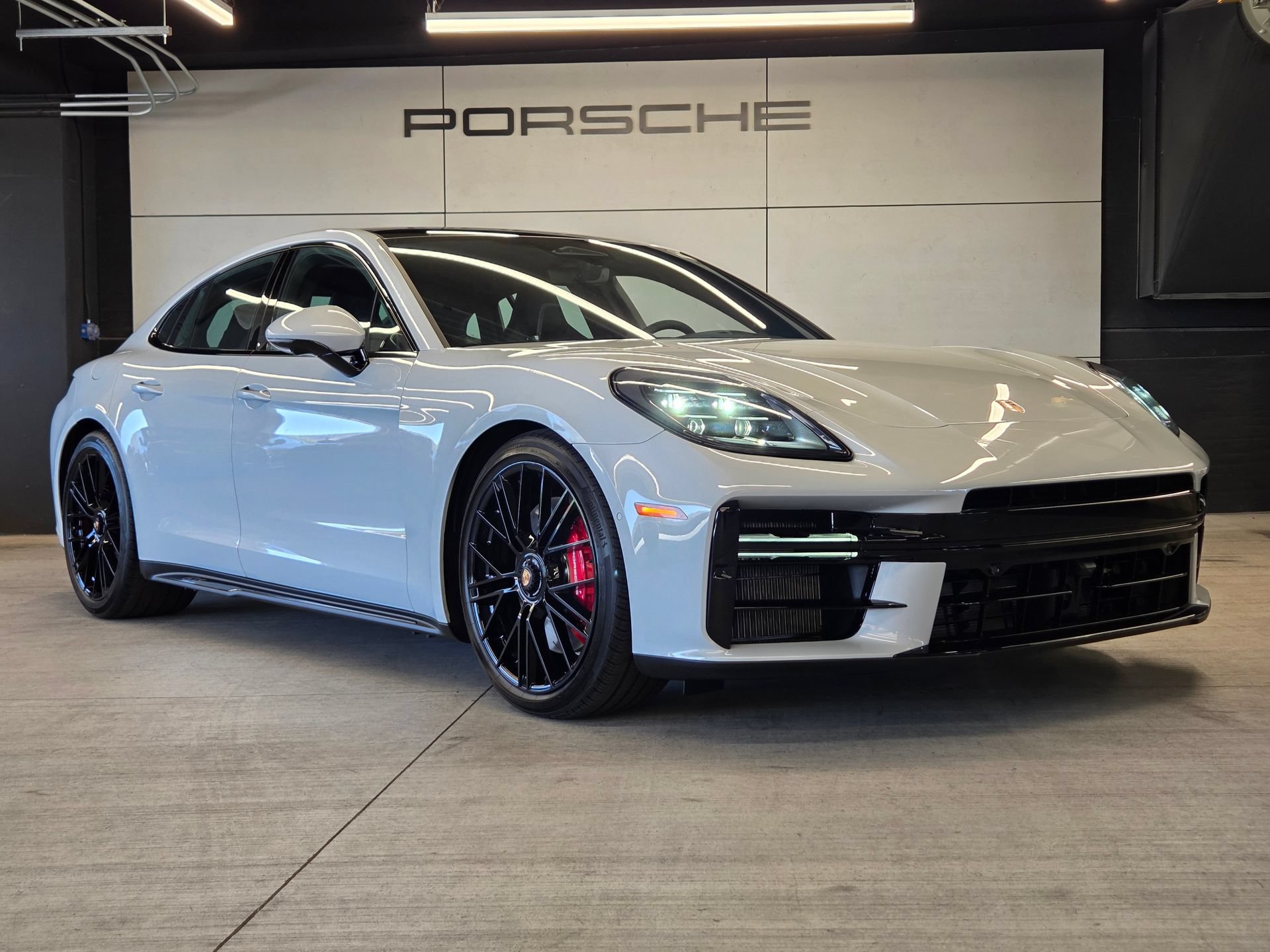 New 2026 Porsche Panamera GTS AWD/4WD image 30