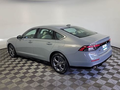 Certified 2025 Honda Accord EX-L image 10