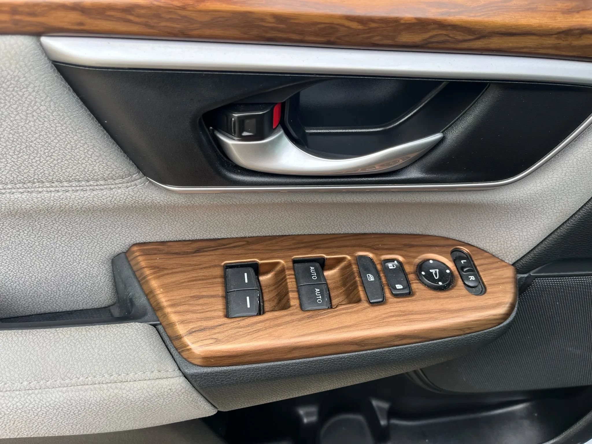 Used 2019 Honda CR-V EX image 15