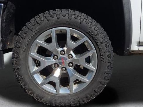 Used 2018 GMC Sierra 1500 SLT w/ Texas SLT Premium Package image 33