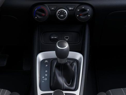 New 2026 Hyundai Venue SE image 16