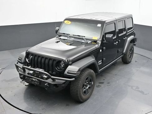 Used 2018 Jeep Wrangler Unlimited Sport AWD/4WD image 16