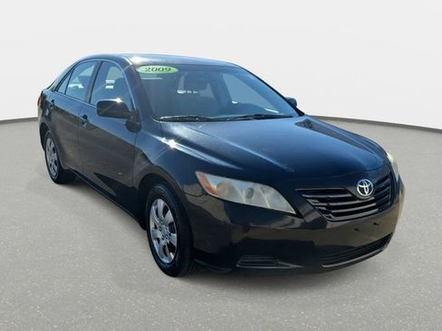 Used 2009 Toyota Camry LE FWD image 4