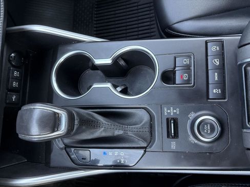 Used 2021 Toyota Highlander XSE image 17